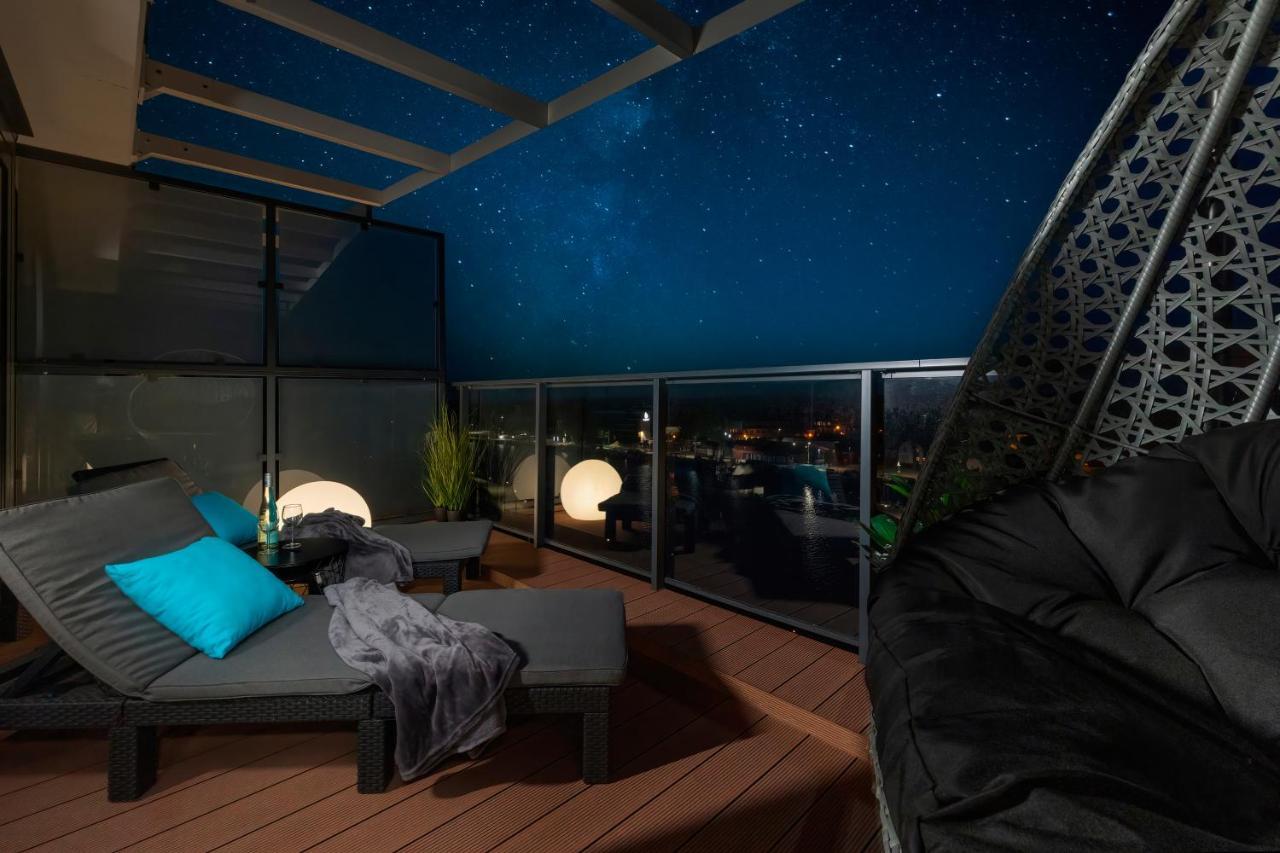 Lighthouse Luxury Penthouse - Jantar Apartamenty ムジェジノ エクステリア 写真